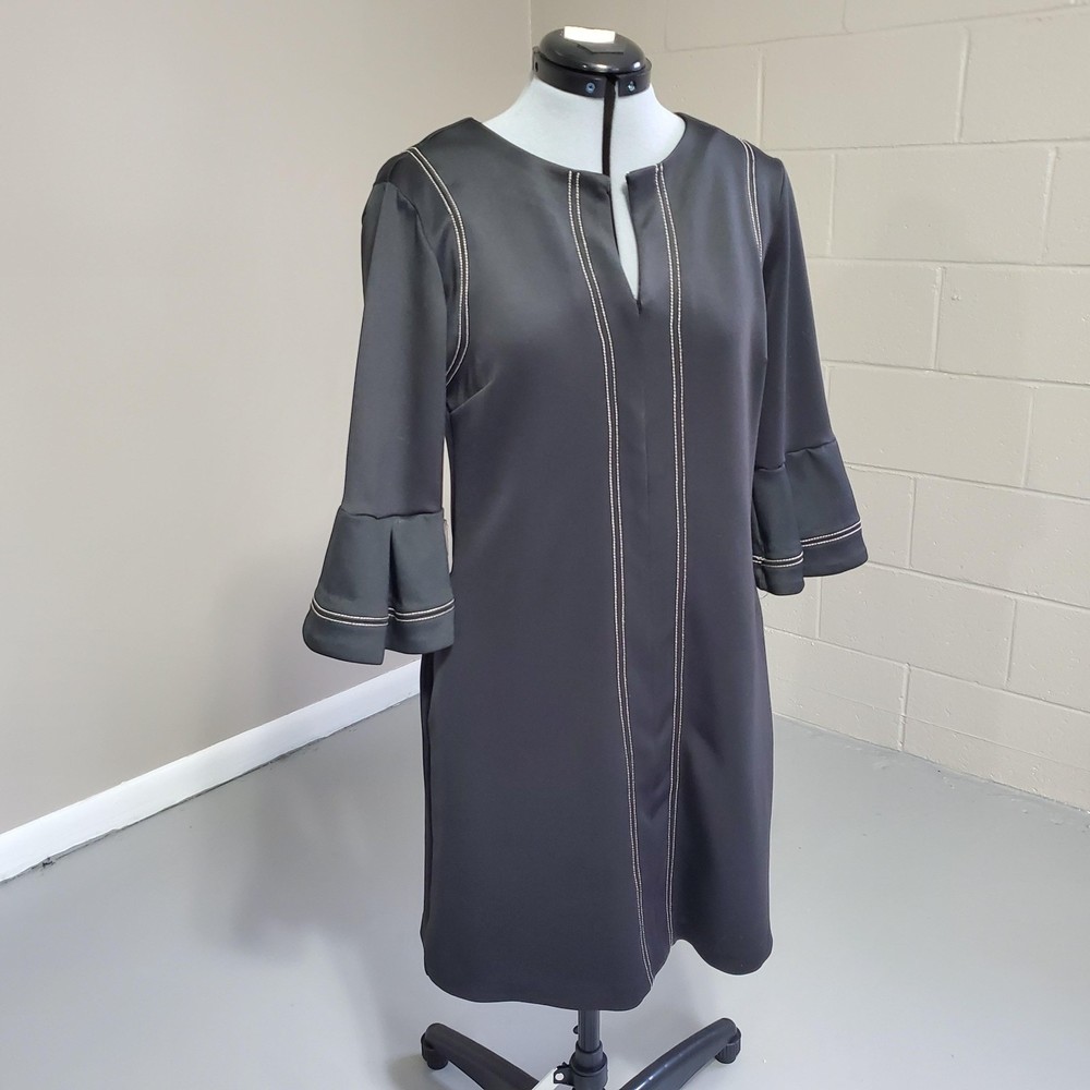 New York & Company stretch womens size S black bell half sleeve thick dress V